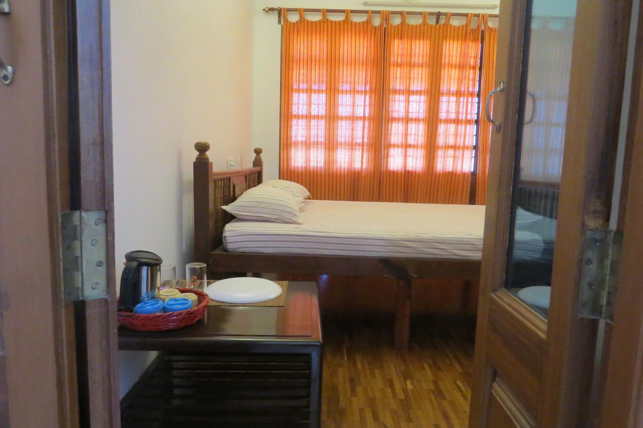 Maison Petite Singapore Пондичерри Экстерьер фото